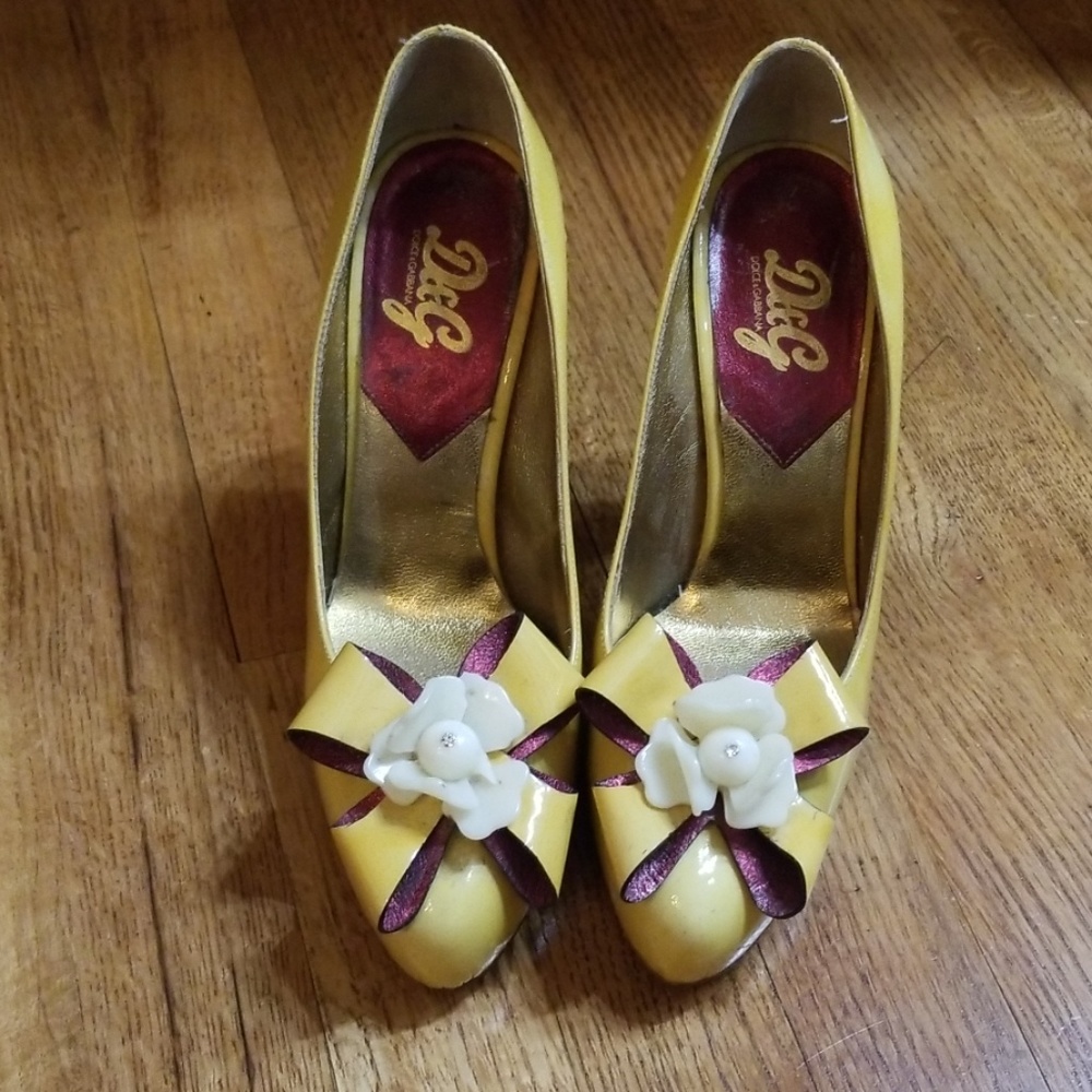 Dolce & Gabbana Flower Heels 6 1/2